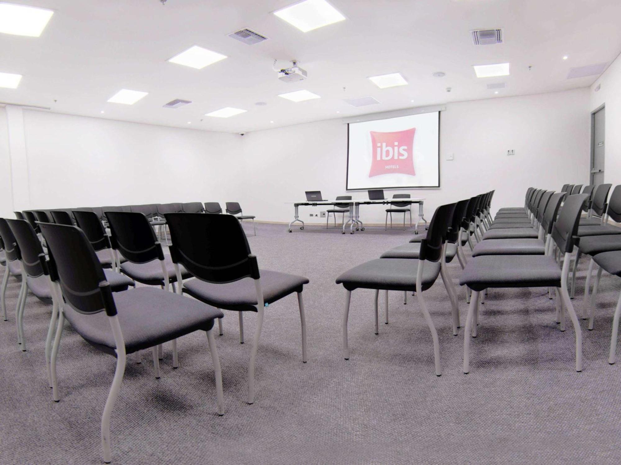Ibis Apartadó Zewnętrze zdjęcie