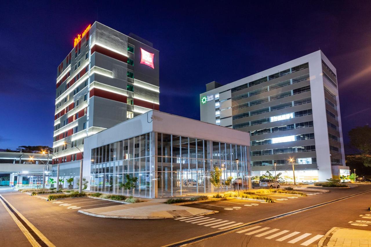 Ibis Apartadó Zewnętrze zdjęcie