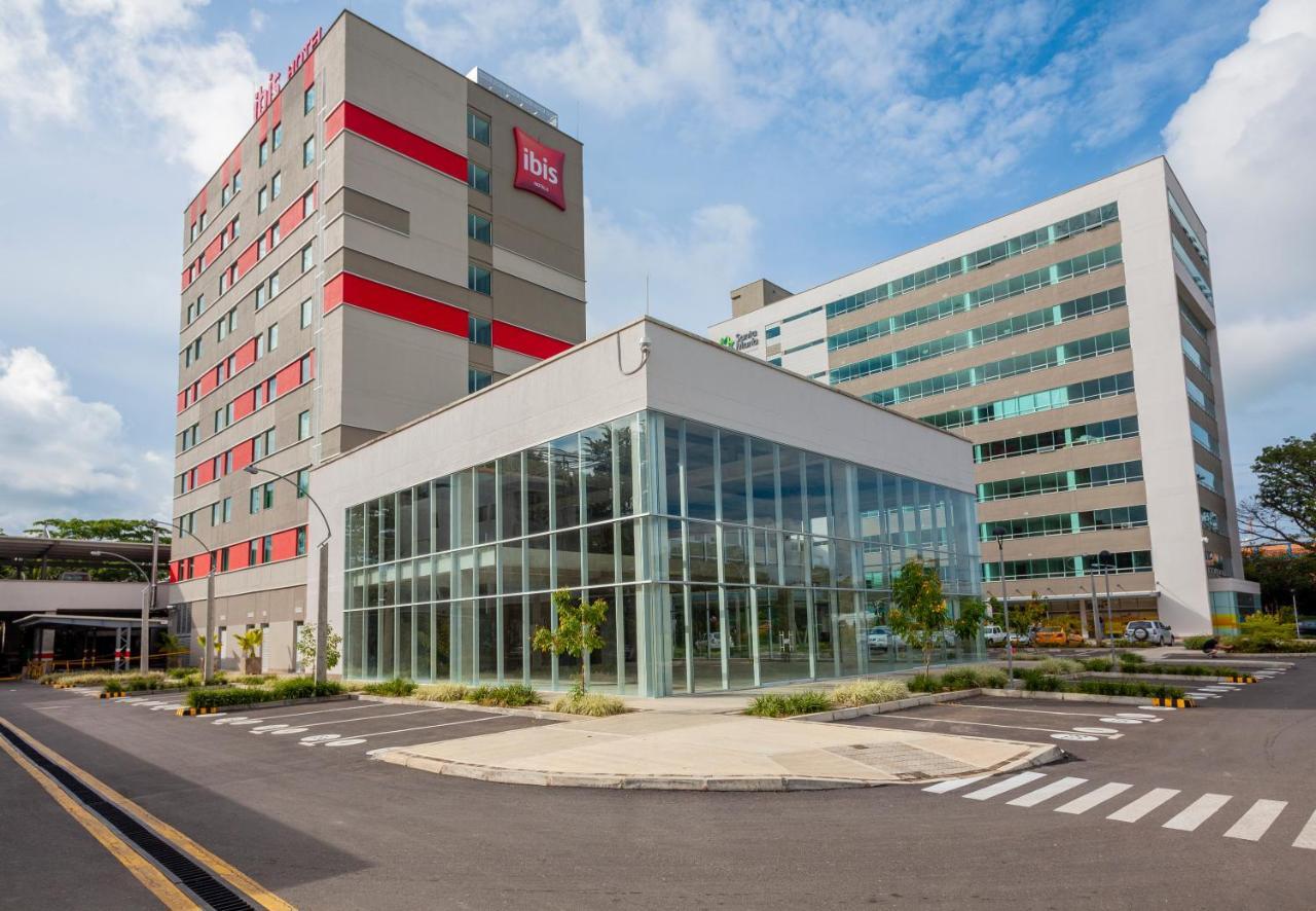 Ibis Apartadó Zewnętrze zdjęcie