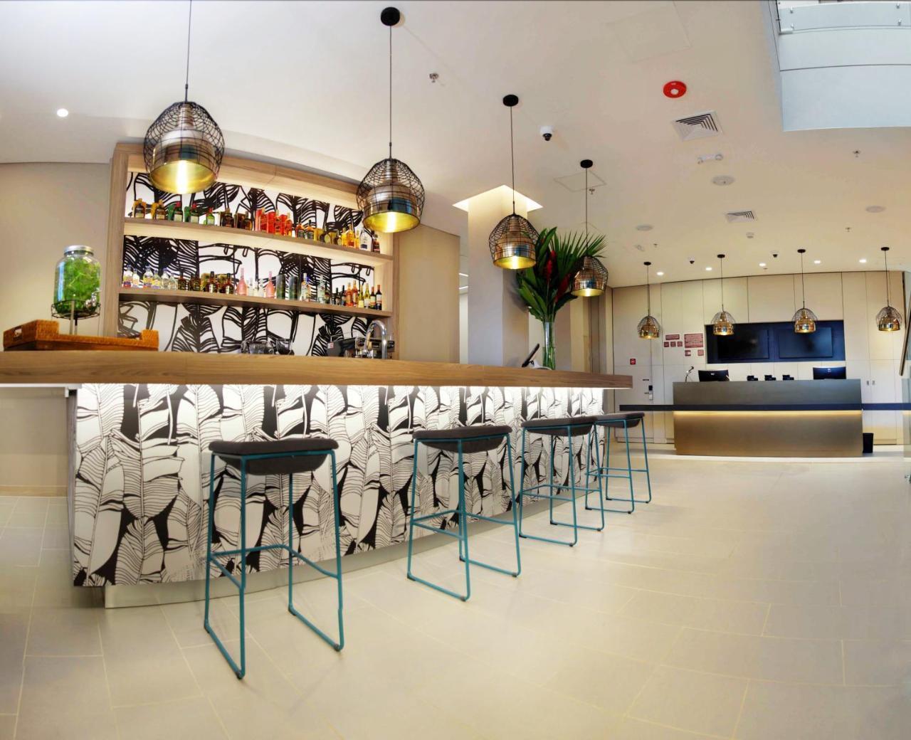 Ibis Apartadó Zewnętrze zdjęcie